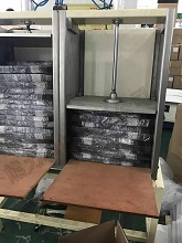 PUR壓盒機(jī) PUR壓盒機(jī)